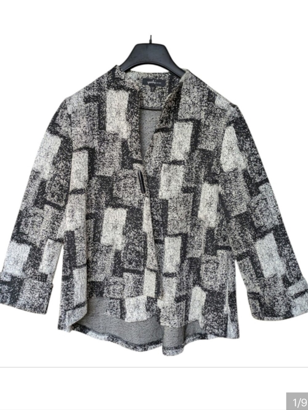 Yushi Black and White Textured Knit Lagenlook Swing Jacket Size Large